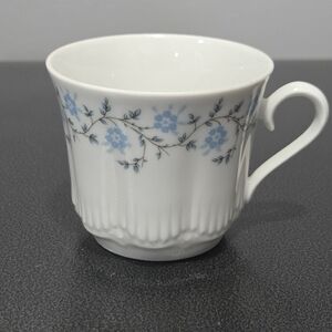 Schirnding Bavaria 14, Bachelor's Button Tea Cups